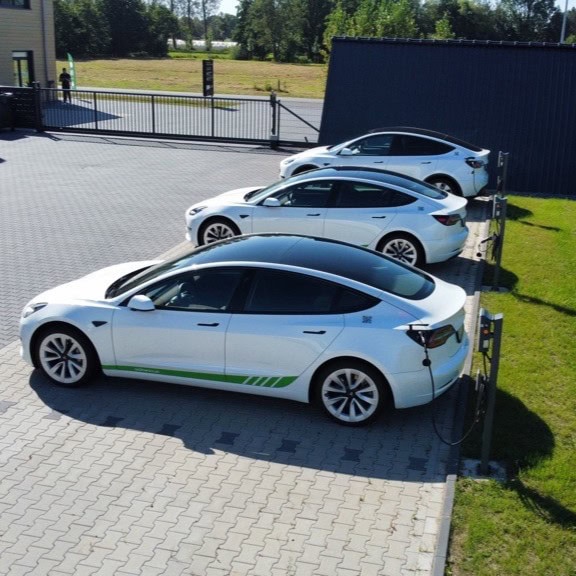 Ladestationen Photovoltaik MOIN SOLAR Elektromobilität Ammerland Oldenburg Friesland