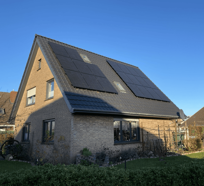 JinkoSolar Glas/Glas JKM435N-54HL4R-BDB, 435wp, black - 20 Stück- Gesamtleistung 8,70kwp<br />
Wechselrichter und Speicher von Sungrow
